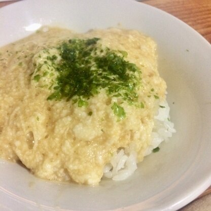 とろろに青海苔の風味美味しいですね！ご飯がぺろりと食べられました！！レシピありがとうございます^_^